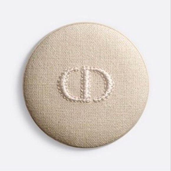 Dior Ivory Embroidered Compact - Picture 4 of 4
